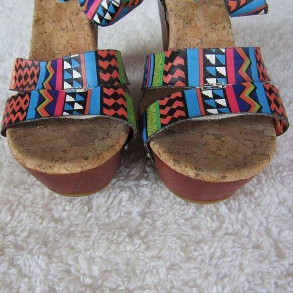 Gianni Bini Chunky High Heels Women's Size 8 Multicolor Tribal Print VGUC - Picture 13 of 14